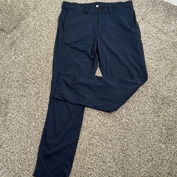 Lululemon navy blue 6 pockets pant size 34 - Picture 5 of 14
